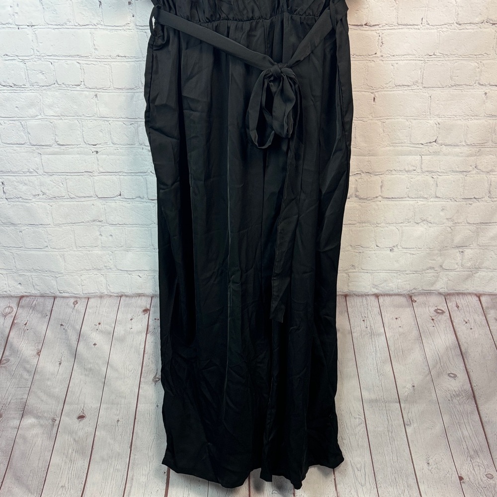 BloomChic Black V-Neck Ruffle Sleeve Jumpsuit Plus Size 3X - Picture 7 of 9